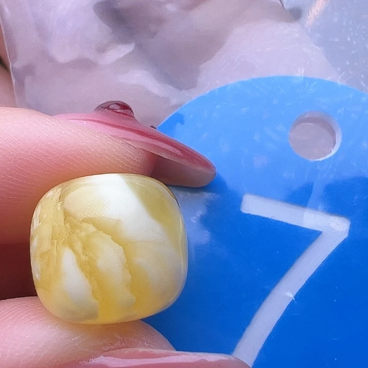 蜜蜡裸石未镶嵌微瑕 12.5mm 老型