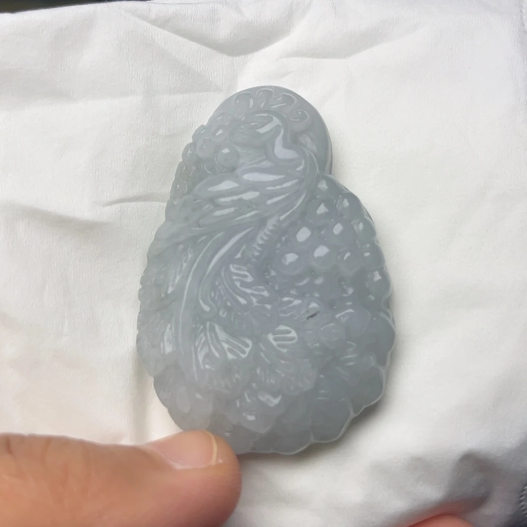 翡翠未镶嵌颈饰挂件