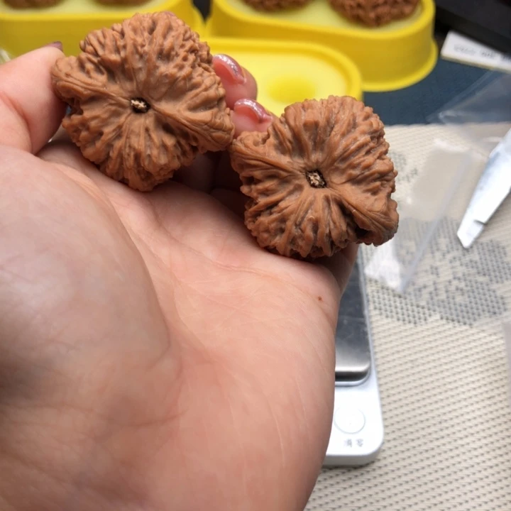 吊坠文玩核桃41凹底南江
