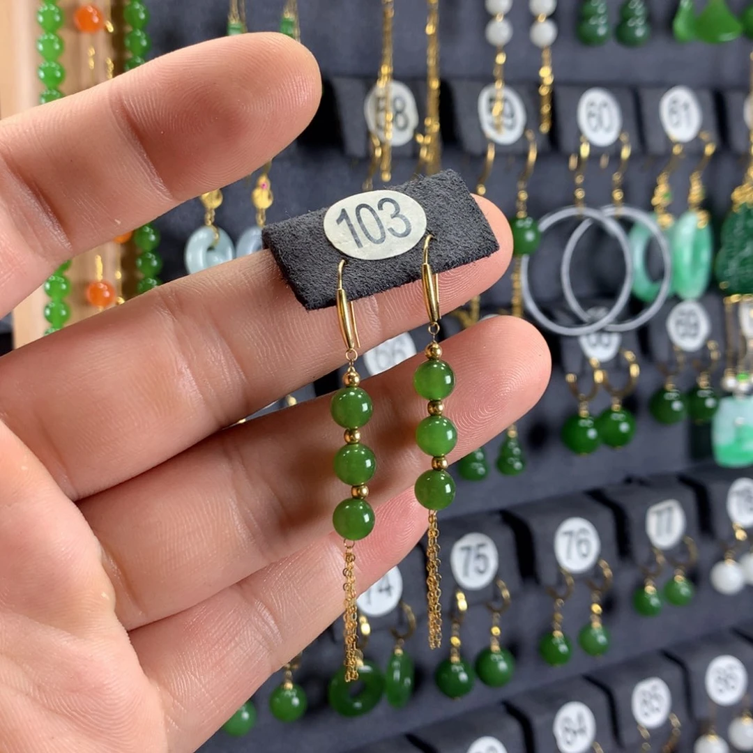 和田玉18K金镶嵌耳饰