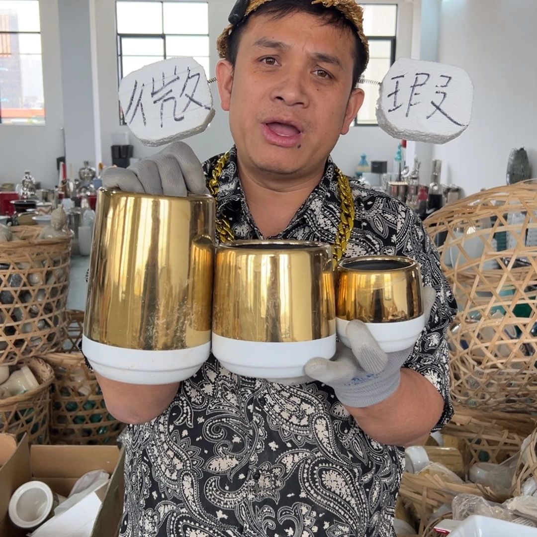 摆件89 号高中低温陶瓷瓶（部分微瑕）