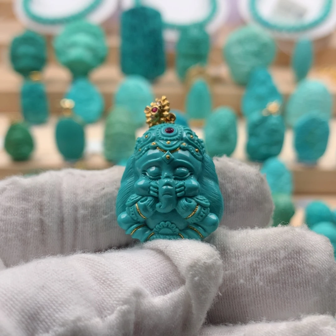 绿松石配饰18K金镶嵌