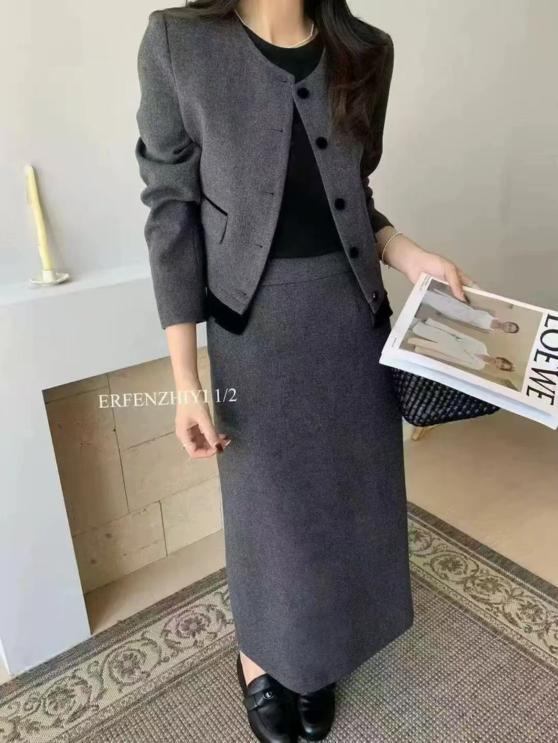 秋冬新款高级时尚下包边小香风套装上衣+裙子5599