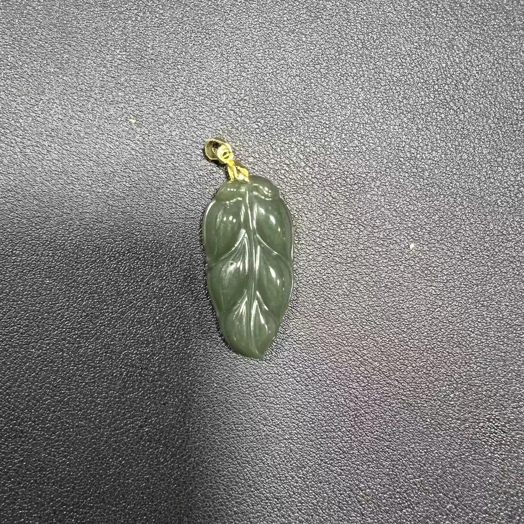 高端奢饰精美新疆和田玉树叶吊坠 H751多样性发一