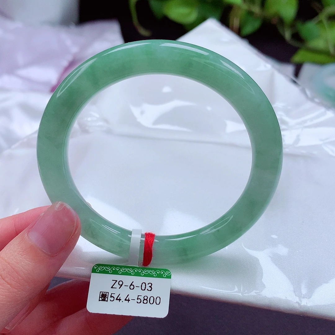 翡翠未镶嵌手镯缅甸天然a货翡翠手镯