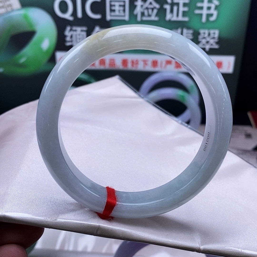翡翠未镶嵌手镯正圈