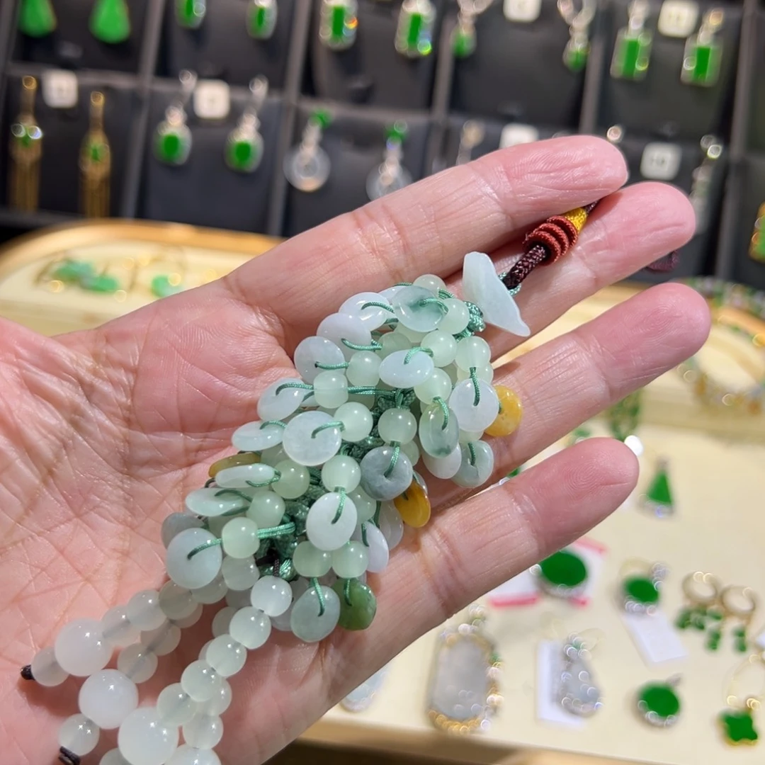 颈饰未镶嵌翡翠包挂
