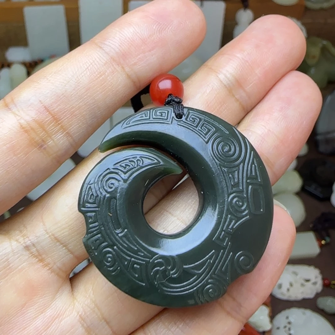 和田玉未镶嵌挂件时来运转