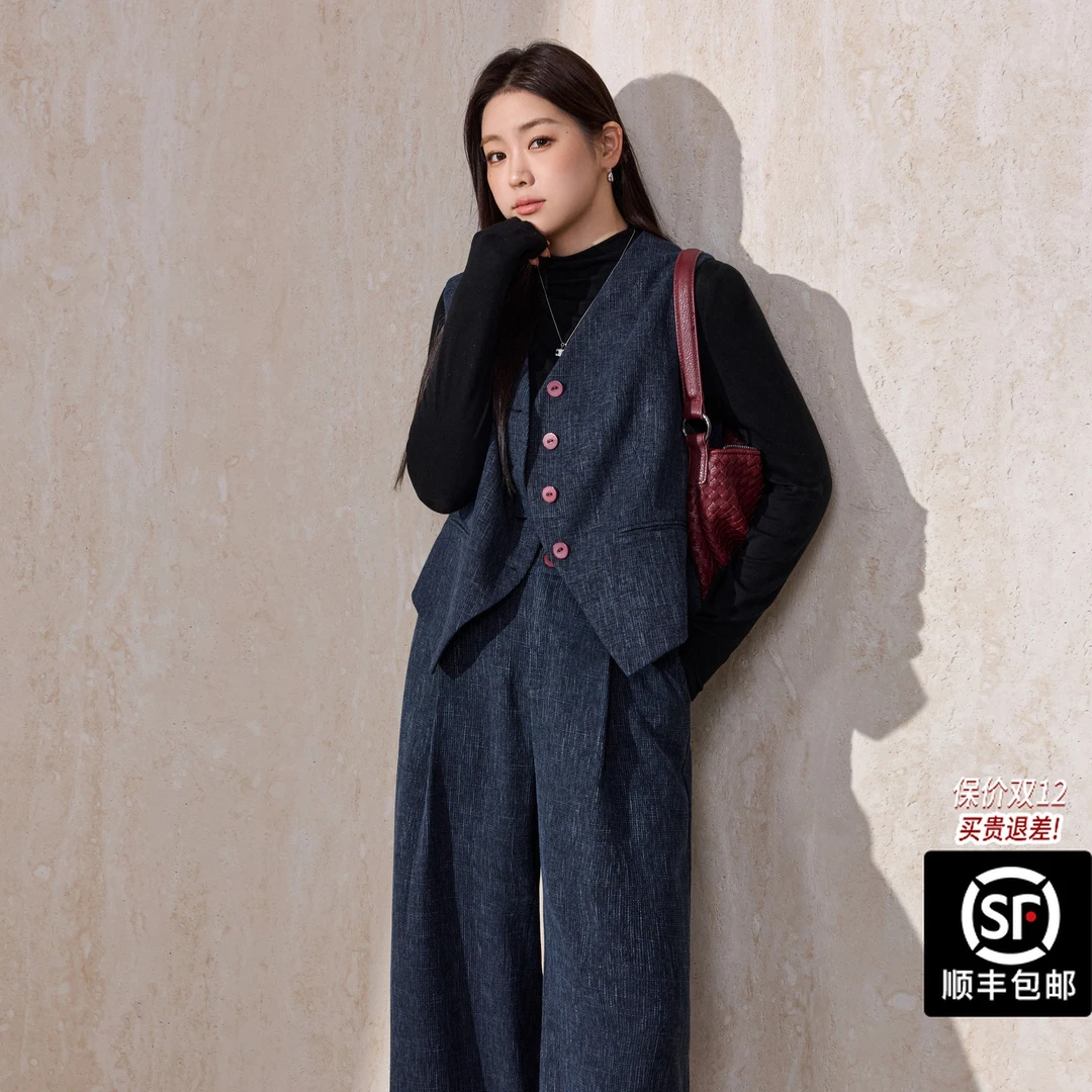 蓝语大码胖mm秋季小香风马甲半高领针织衫直筒阔腿裤三件套16251