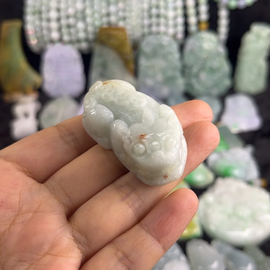 翡翠未镶嵌吊坠(不含链)瑕疵