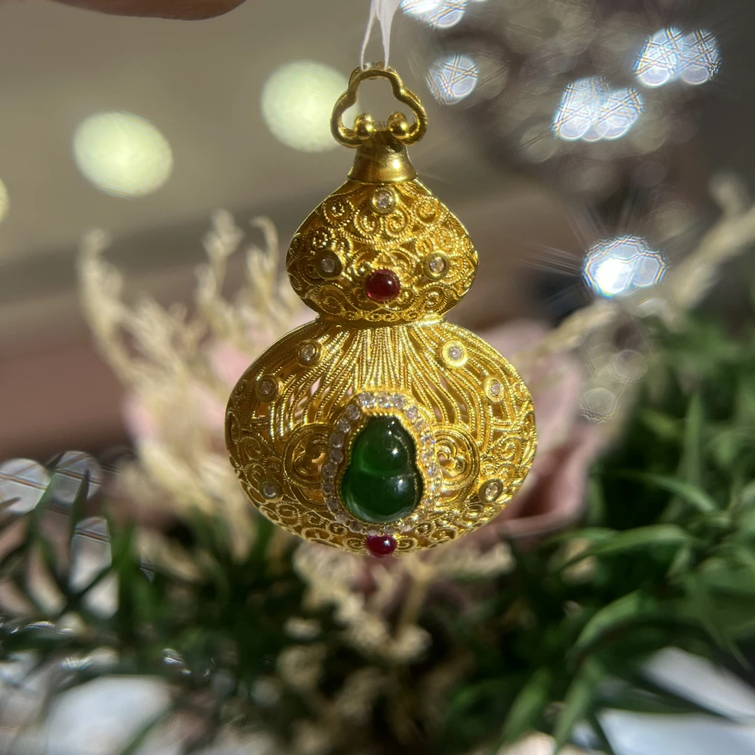 【麦绮珠宝】足金999古法镶嵌莫桑葫芦吊坠精致轻奢镂空百搭