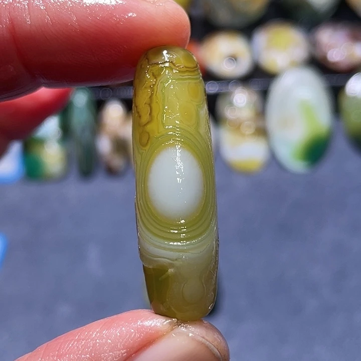 玛瑙/玉髓未镶嵌珠宝奇石