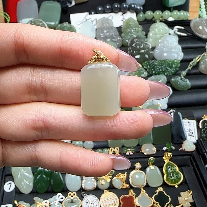 颈饰银S925镶嵌和田玉