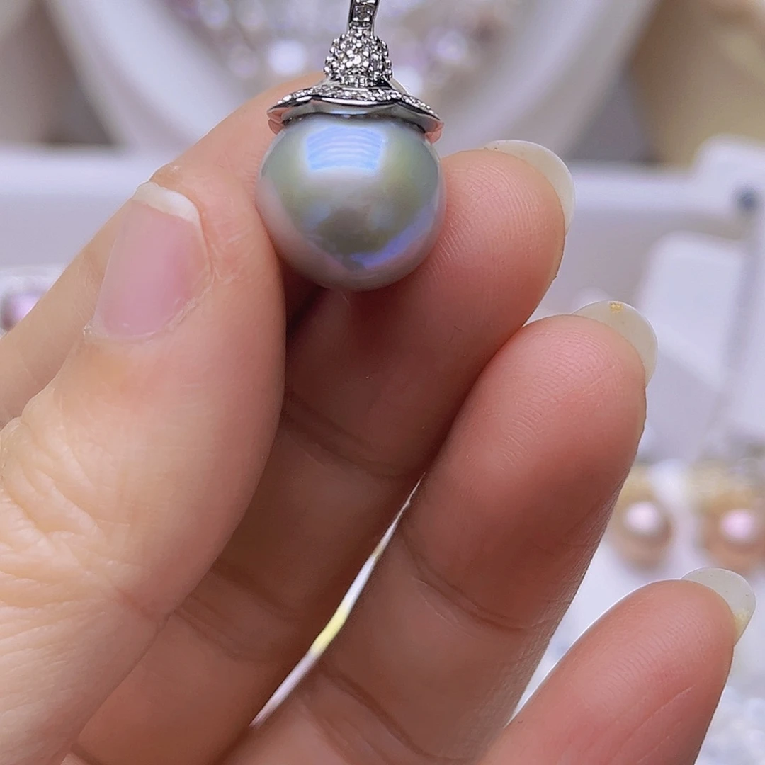 淡水珍珠吊坠或者耳钉未镶嵌