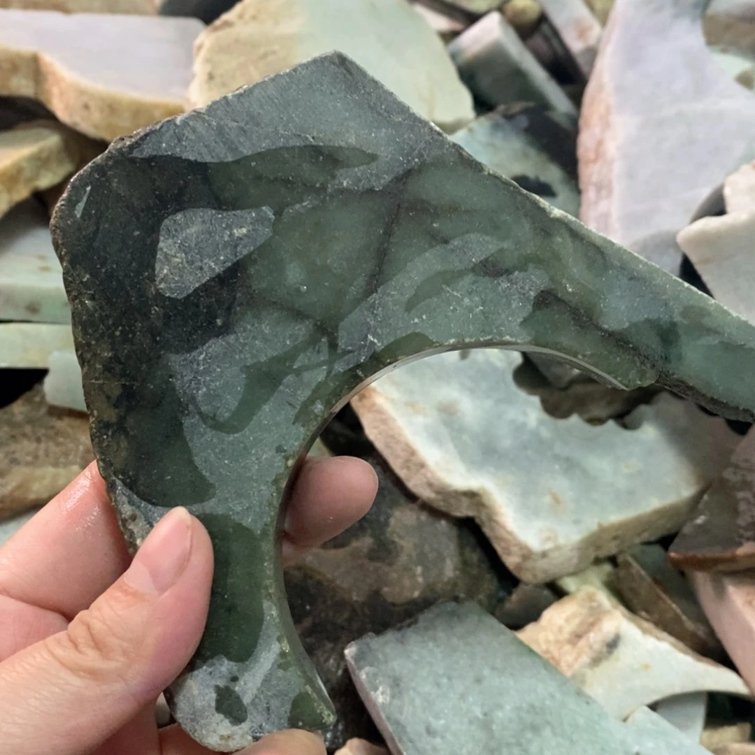 翡翠未镶嵌颈饰天然翡翠