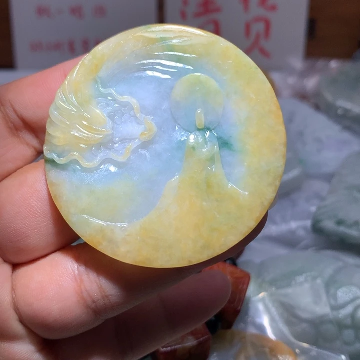 翡翠未镶嵌颈饰保真天然A货翡翠