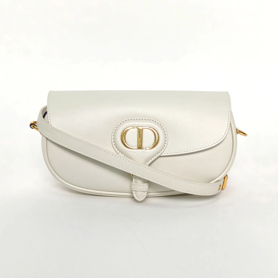 99新 DIOR/迪奥 【娇】Dior Bobby 白色 皮革C 金扣 2022 314488