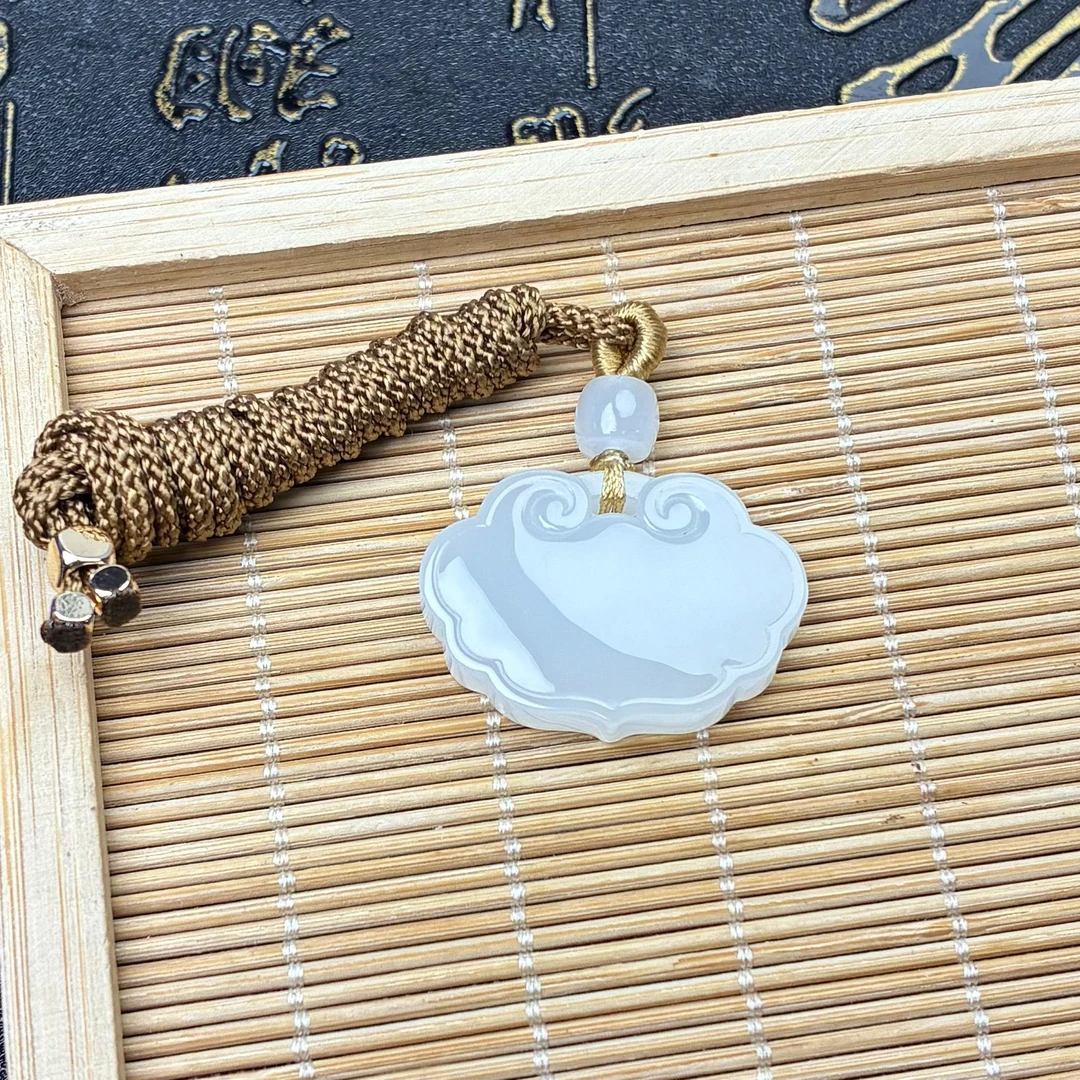 和田玉吊坠【小北质检】ZJH926Z35多样性发一