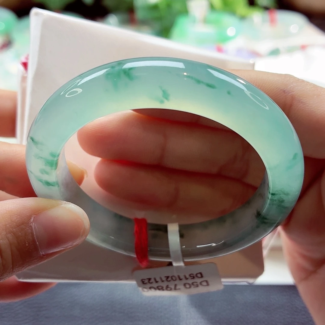 翡翠未镶嵌手镯冰飘花对标小六位68-31