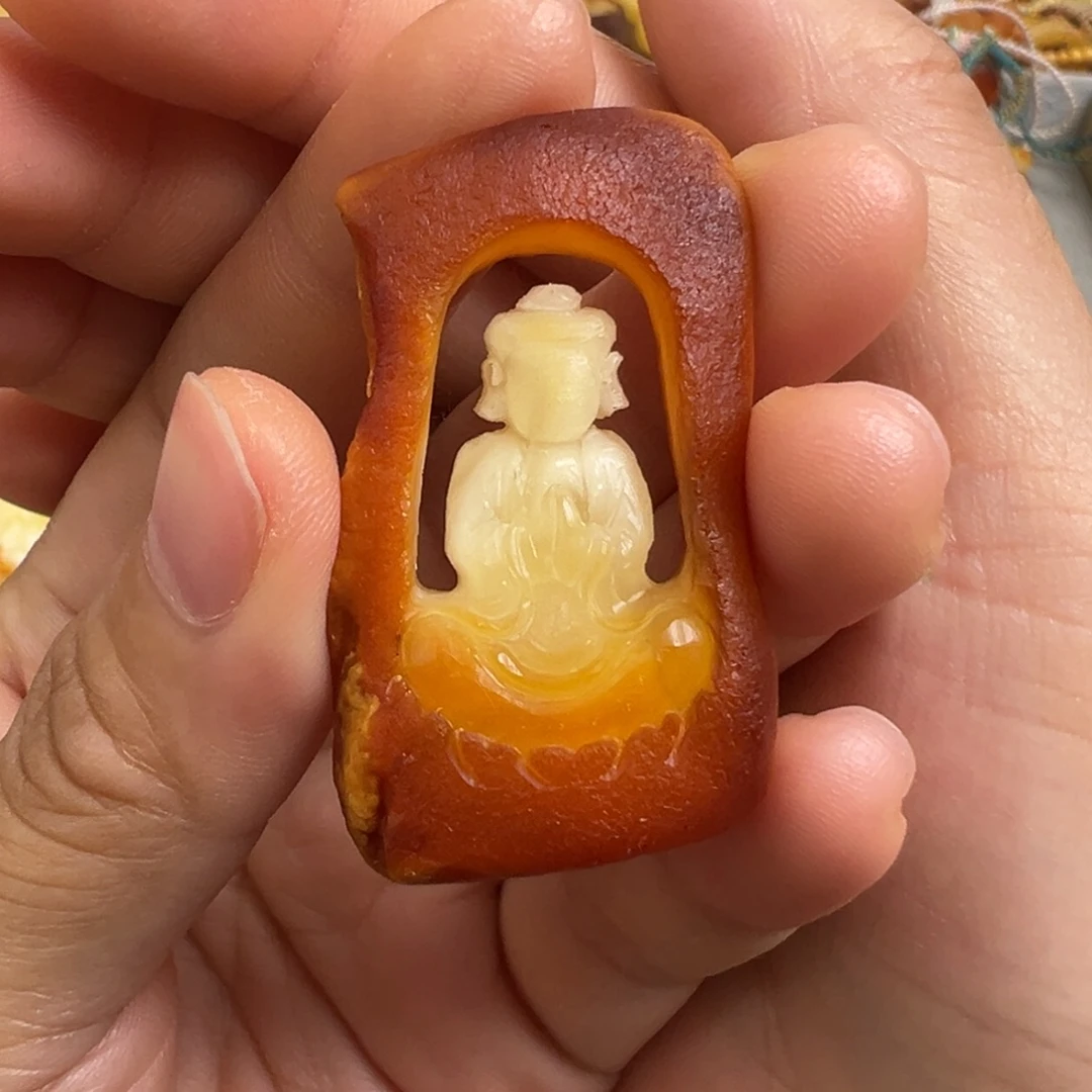 未镶嵌蜜蜡裸石蜜蜡