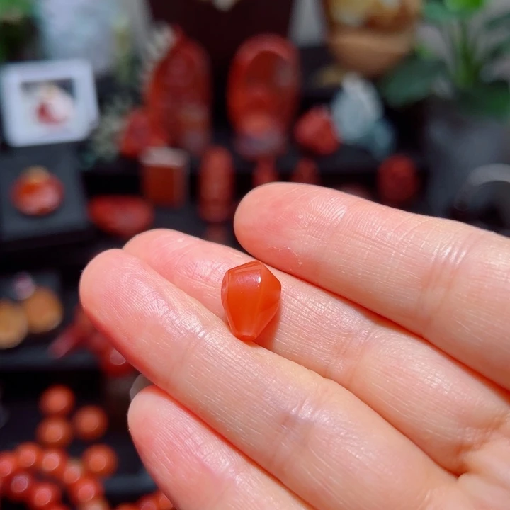 龙***猫南红玛瑙三通未镶嵌