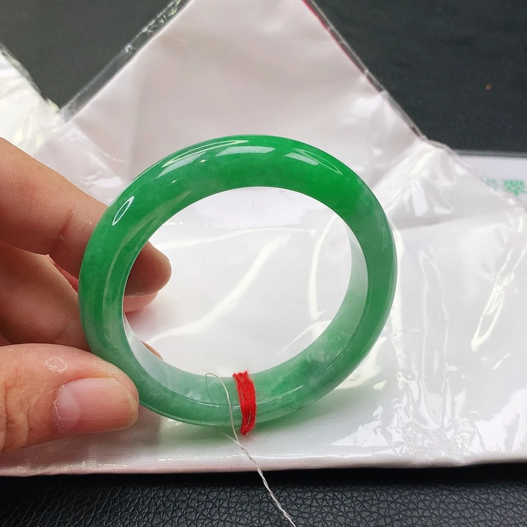 未镶嵌手镯翡翠天然翡翠手镯