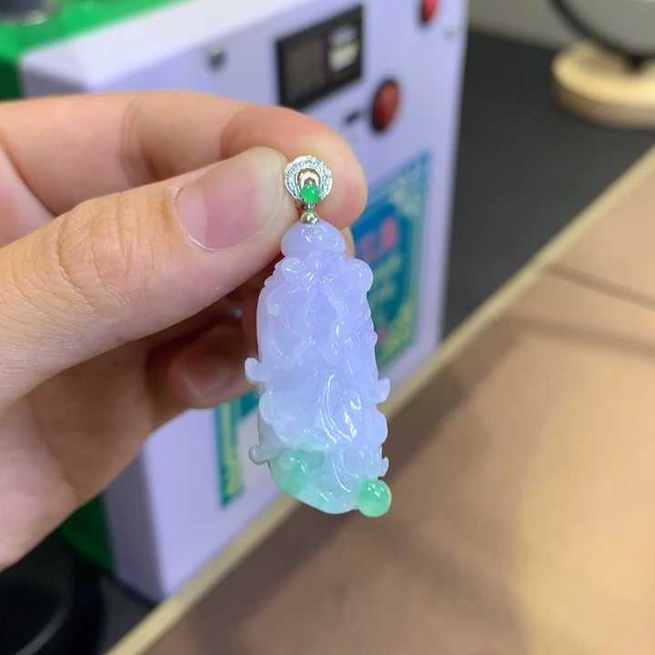颈饰18K金镶嵌翡翠翡翠