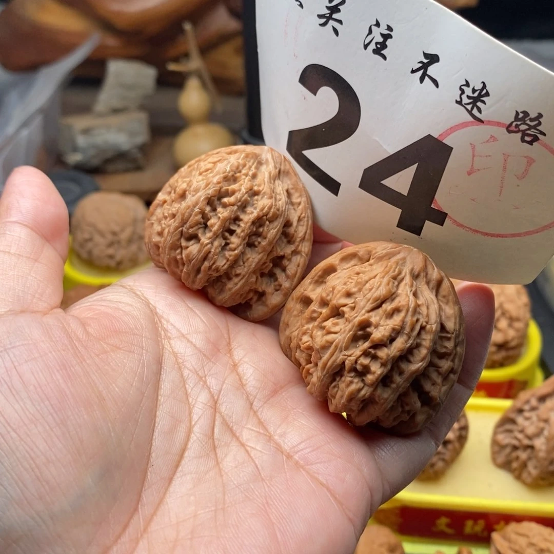 把件文玩核桃41红宝石