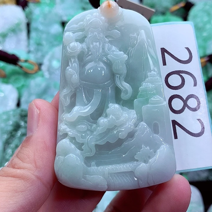吊坠(不含链)未镶嵌翡翠