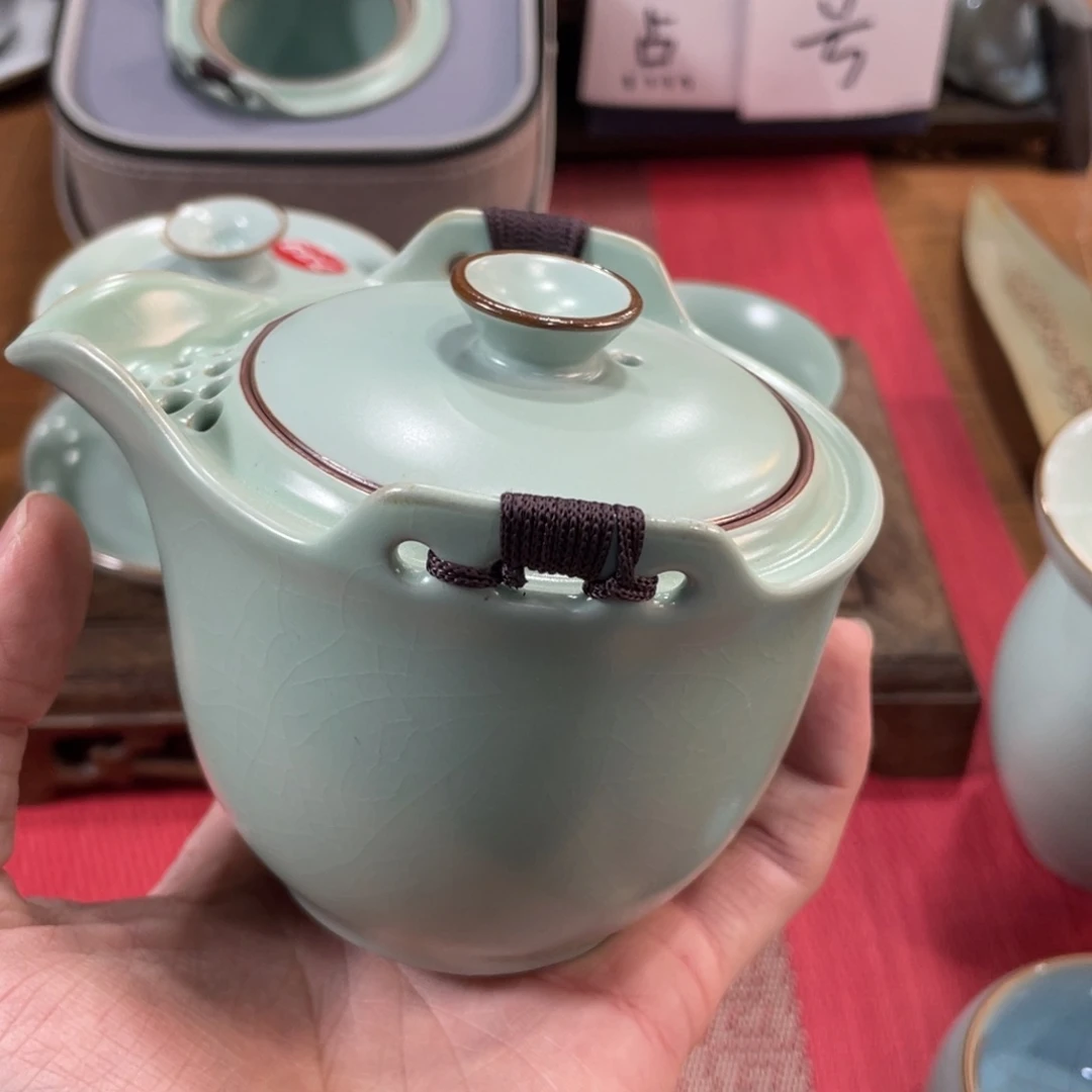 瓷片。。。。。。。。。。。。。。。。