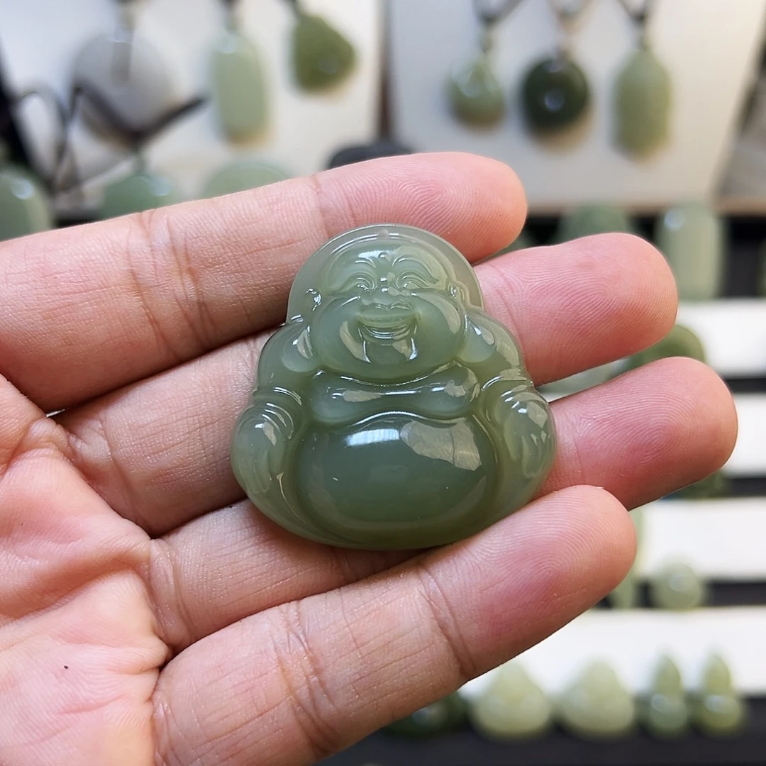 吊坠(赠链)未镶嵌和田玉666
