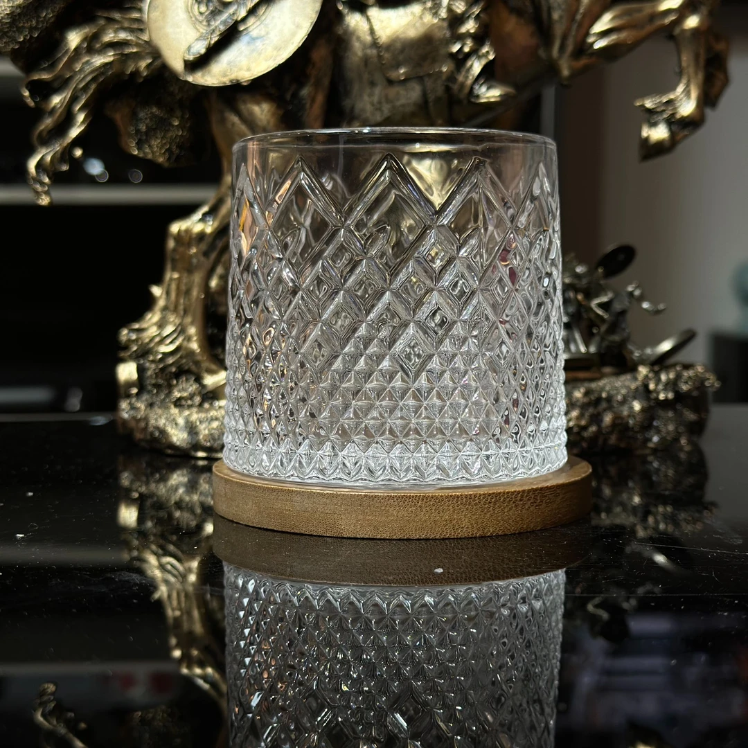 菱形威士忌酒杯带底盘--55