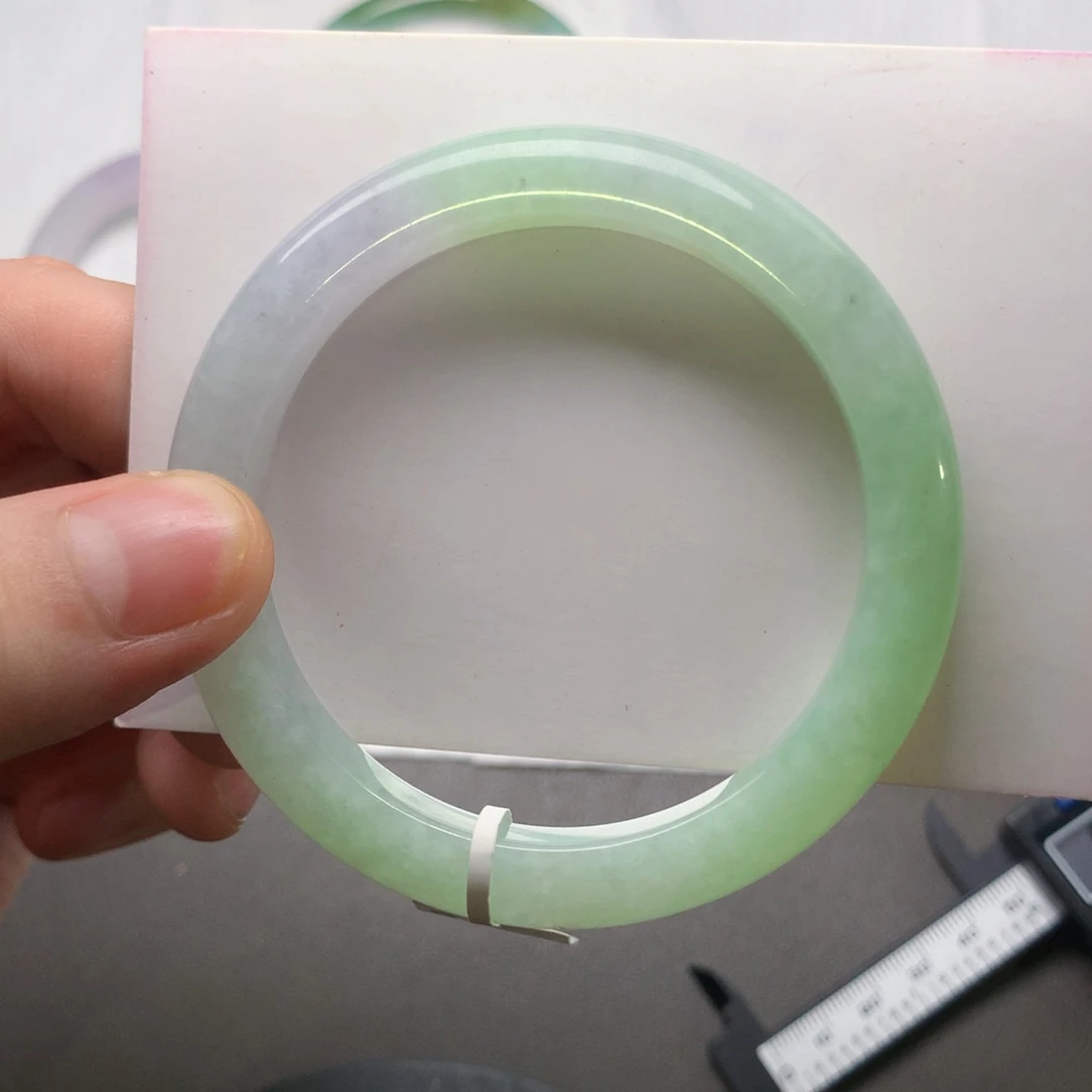 翡翠未镶嵌手镯54