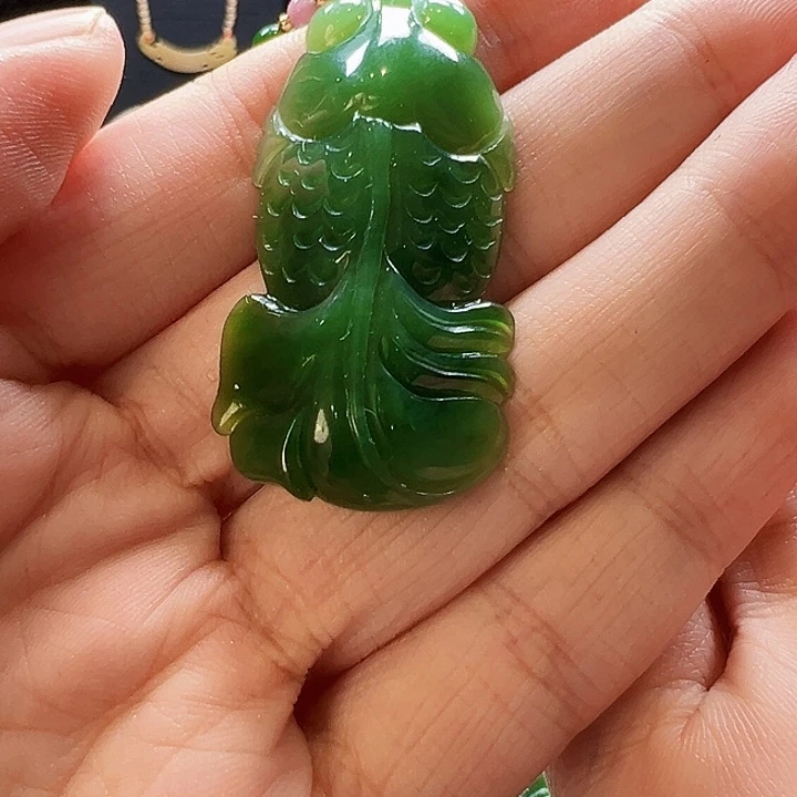 和田玉未镶嵌颈饰花*鸽