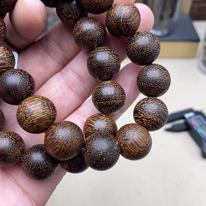 沉香碎屑沉香越南芽庄白奇1