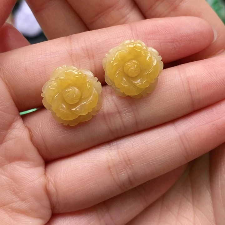 翡翠颈饰未镶嵌吊坠