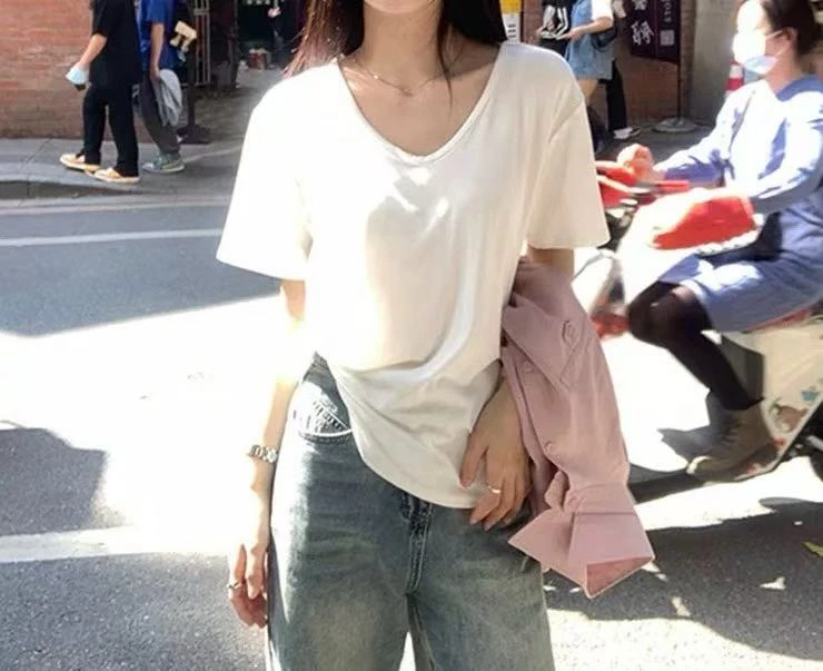 陈思思 白色短袖T恤女2025春夏新款宽松显瘦纯色上衣