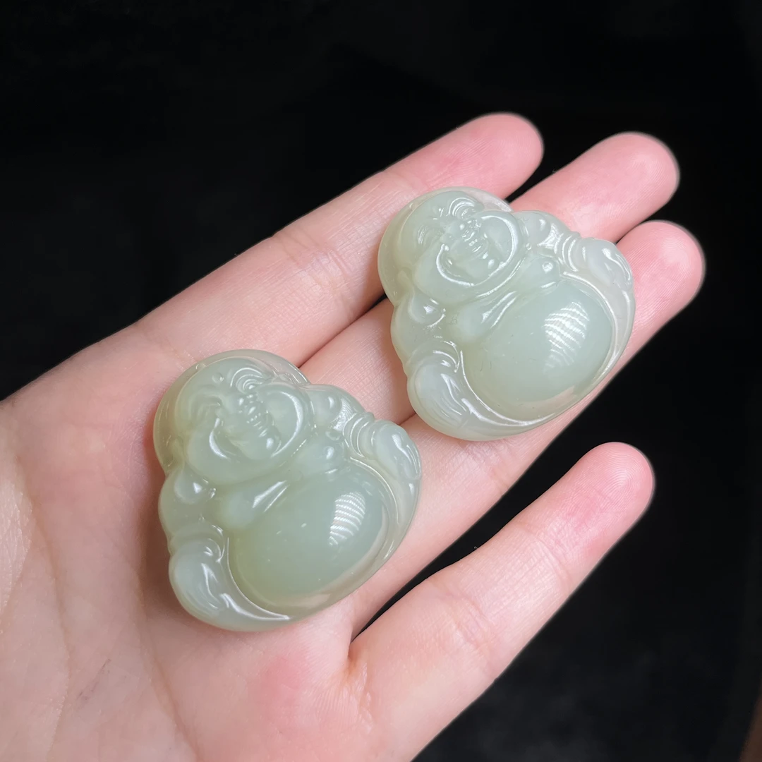 L【玉氏珠宝】和田玉佛公吊坠-约35*11mm 多样性 发一CAN1420400