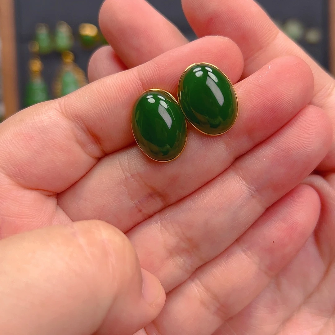 和田玉（碧玉）18K金镶嵌耳饰