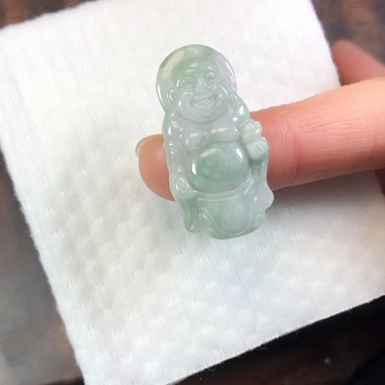 翡翠未镶嵌颈饰缅甸A货，每天下午1点半开播