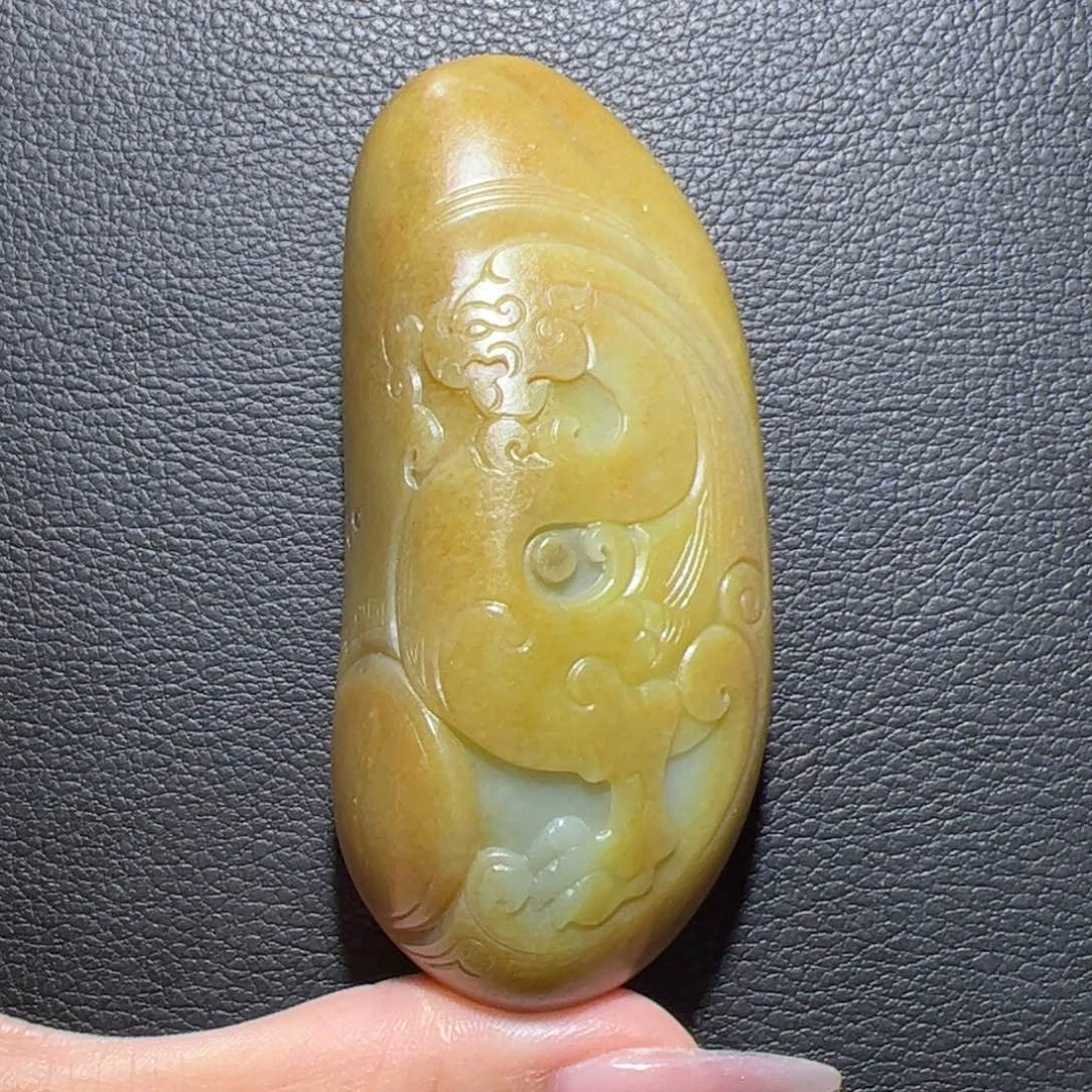 关***家和田玉未镶嵌颈饰