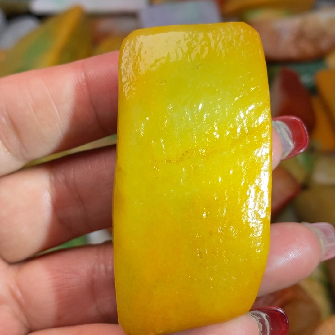 翡翠颈饰未镶嵌缅甸翡翠