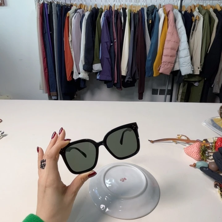 瓷片Her。。。。。。。。。。。。。。。。