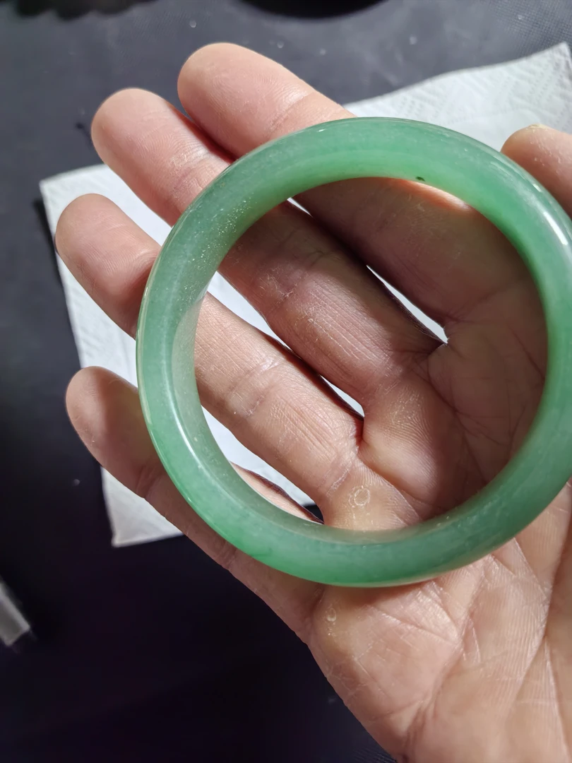 东陵石精美时尚手镯