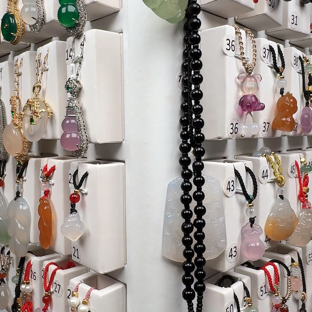 笨***-玛瑙/玉髓颈饰合金