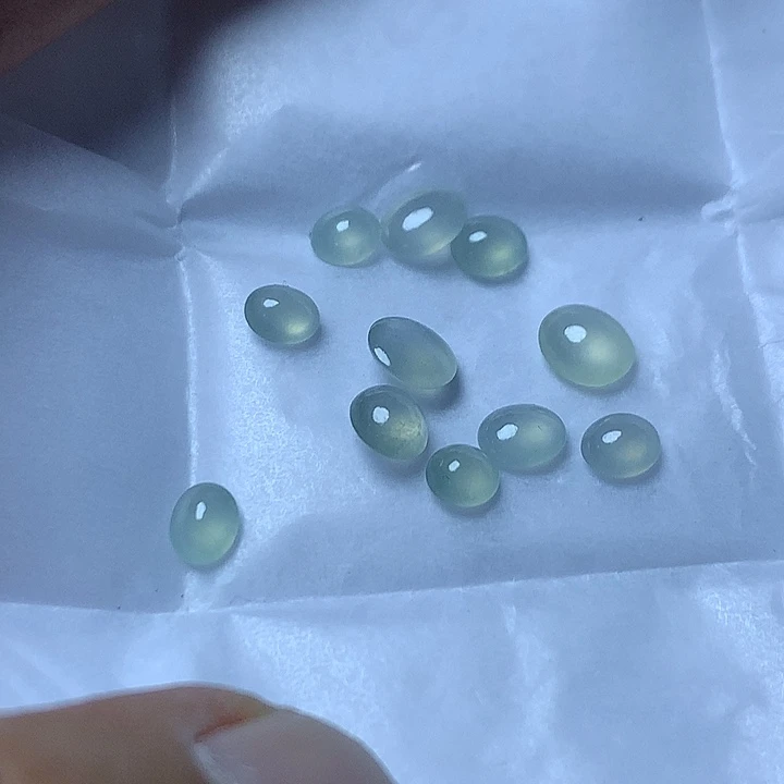 定制翡翠未镶嵌戒指