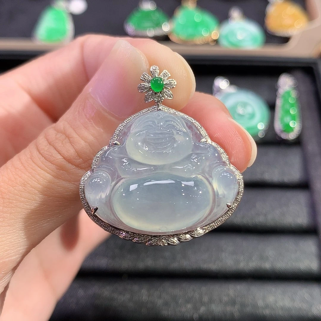 翡翠18K金镶嵌吊坠(赠链)