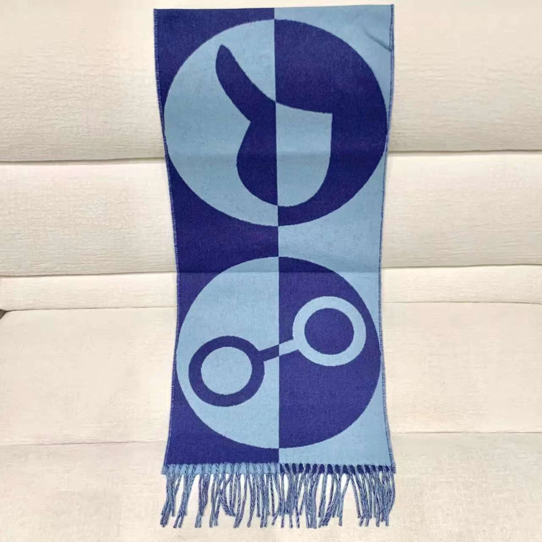 未使用 Hermes/爱马仕 深海蓝围巾 85414720/12期免息/代卖服务