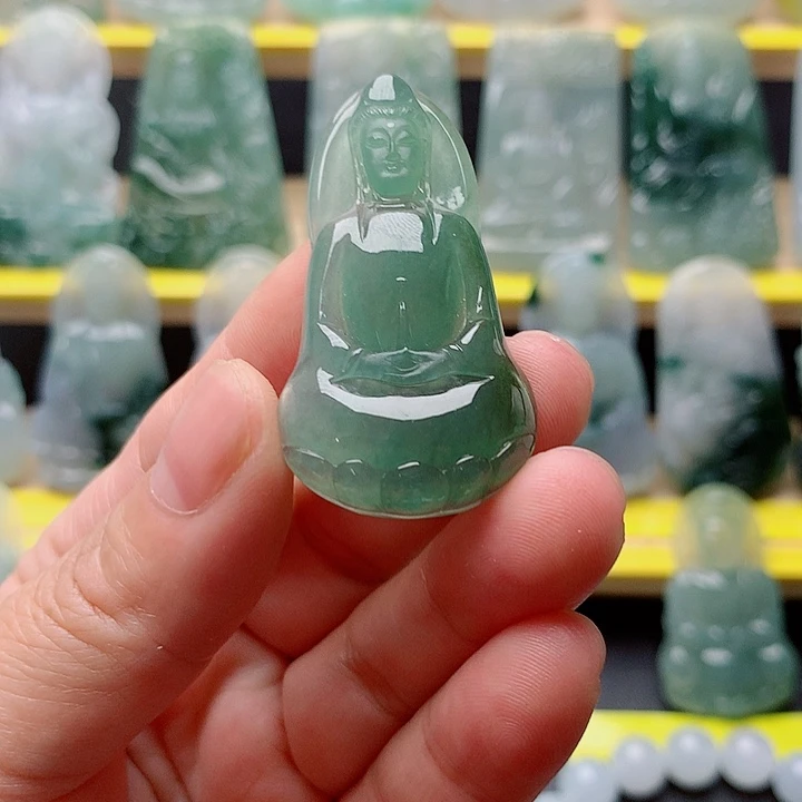 L***n翡翠未镶嵌吊坠(不含链)素衣小观音