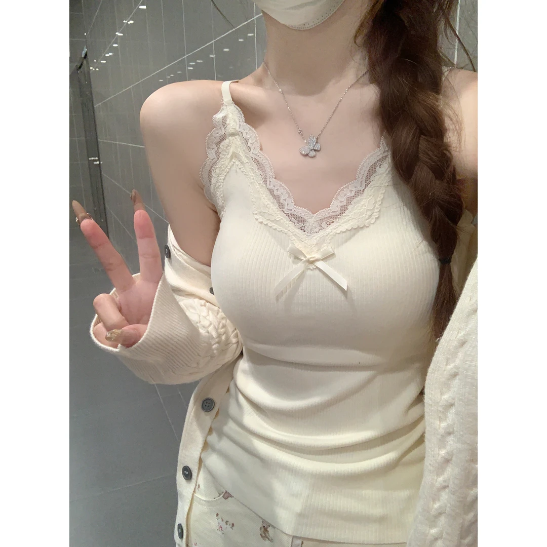 蕾丝边v领带胸垫吊带女春季2025纯欲甜辣肩带可调节内搭上衣背心